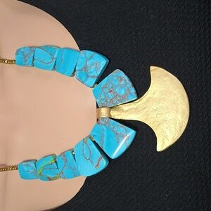 BPD - Betsy Pittard Faux Turquoise/Gold Pendant Necklace